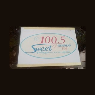 Logo di Sweet FM 100.5 / Siem Riep