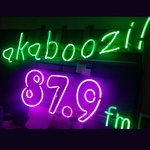 Logotipo de Akaboozi 87.9 FM